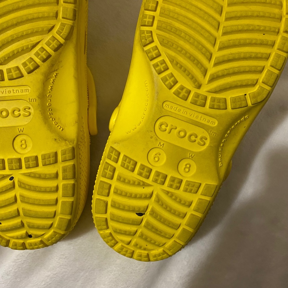 yellow lemon croc shoes - Picture 4 of 4